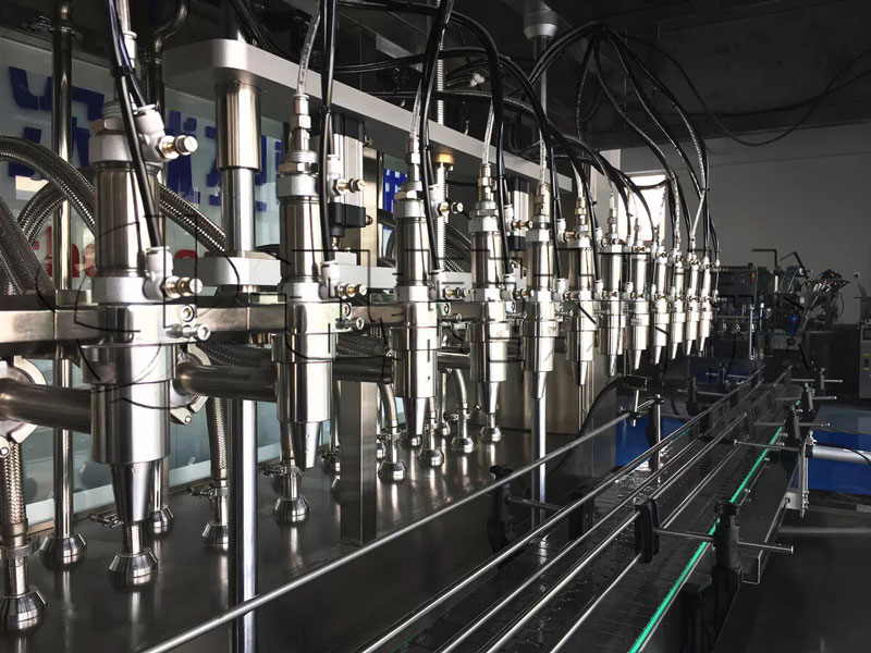 全自動流量式12頭灌裝機(jī)